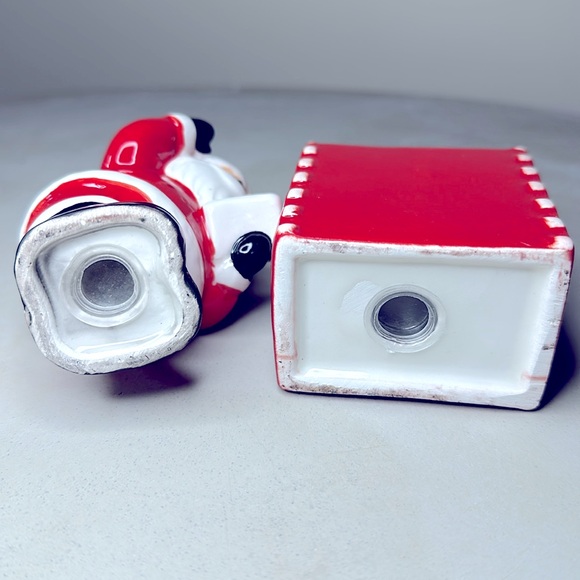 Tabletop Santa Mailbox S & P Shaker Christmas Letters Postage - Picture 4 of 4